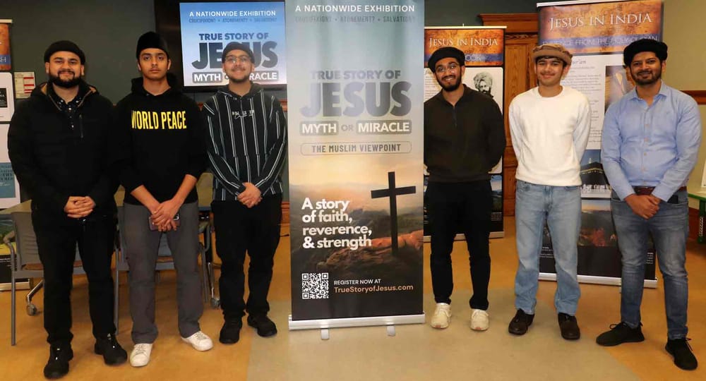 Muslim youth hold information session at library post image