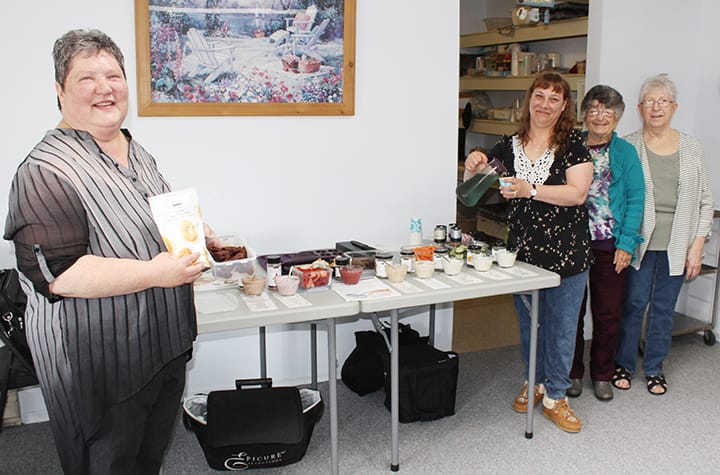 Merry Makers enjoy treats at meeting, members learn zone rallies are ending post image