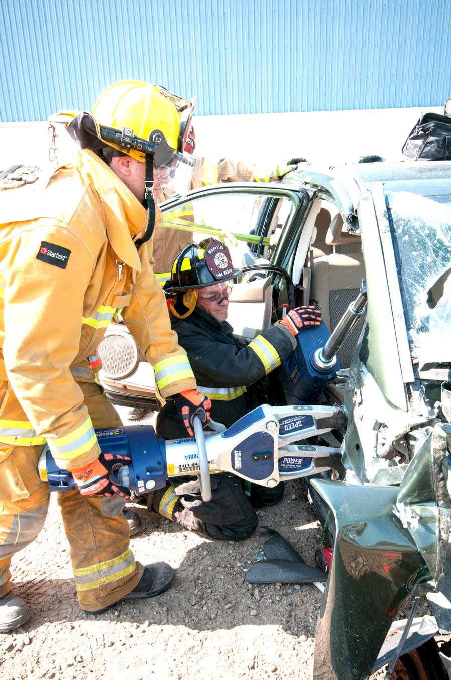 Mapleton Firefighters receive extrication training post image