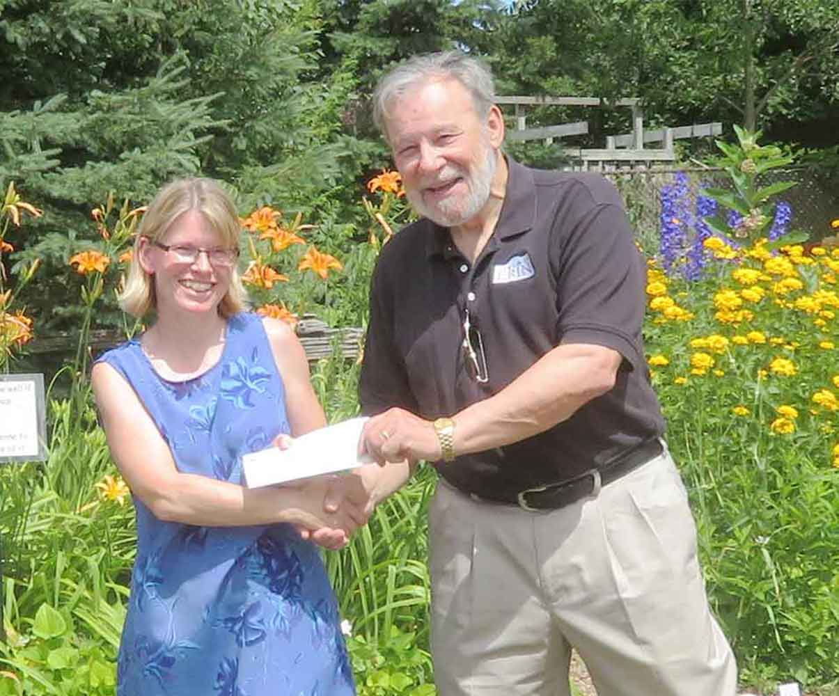 Award for seed library presented to Jen Edwards post image