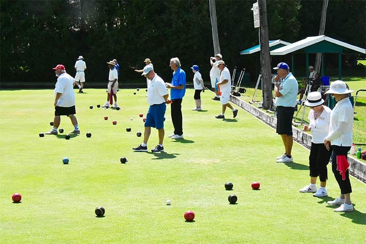 Elora Rocks Lawn Bowling Club host mixed tournament post image
