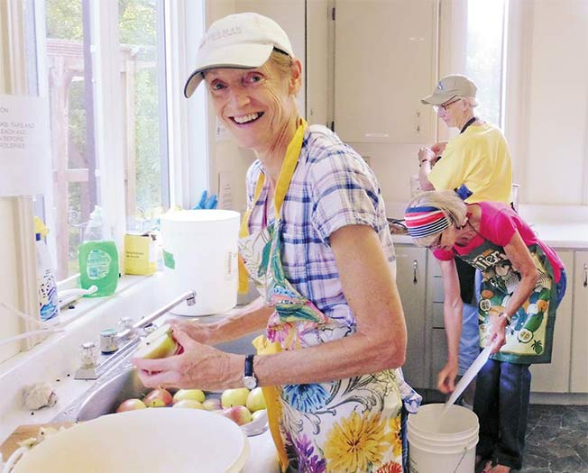 Erin apple crumble fundraiser  to support third refugee family post image