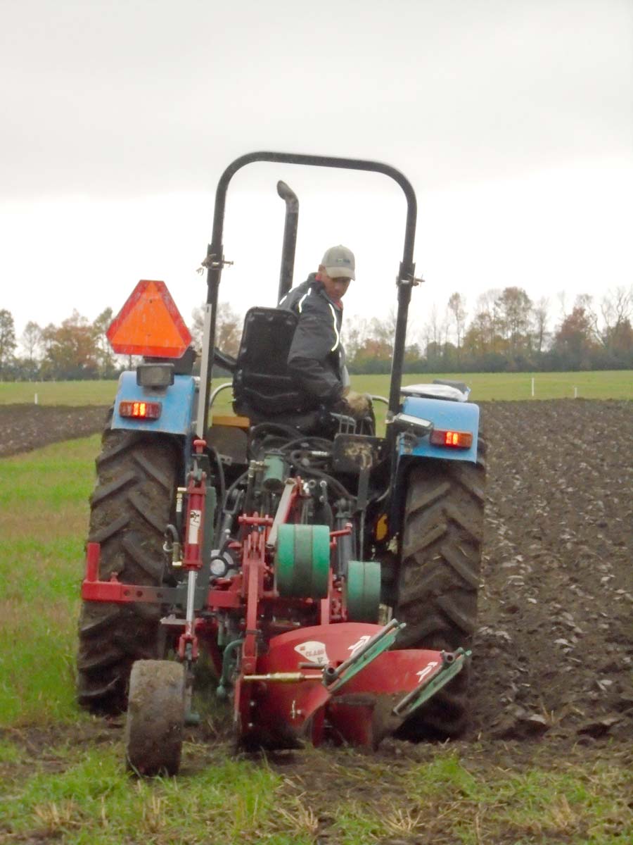 Weppler claims national plowing title post image