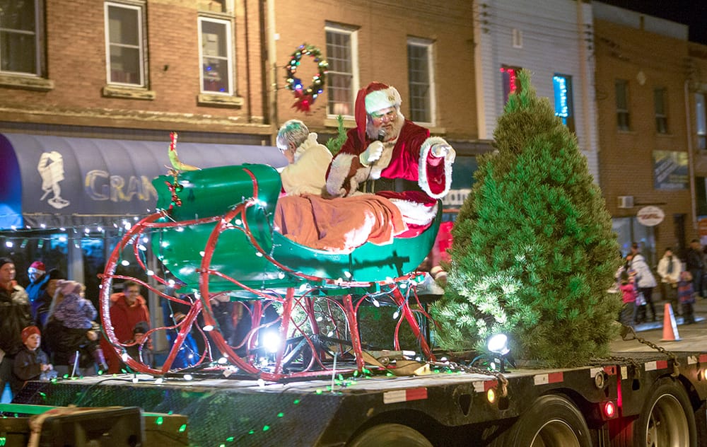 Mr. and Mrs. Claus will greet visitors at Grand Valley Christmas parade on Nov. 30 post image