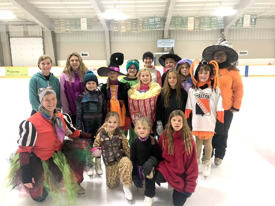 Drayton skating club celebrate Halloween post image