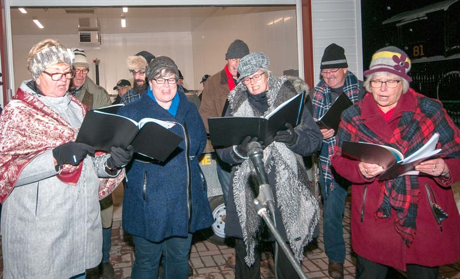 Community gathered to light up Palmerston post image