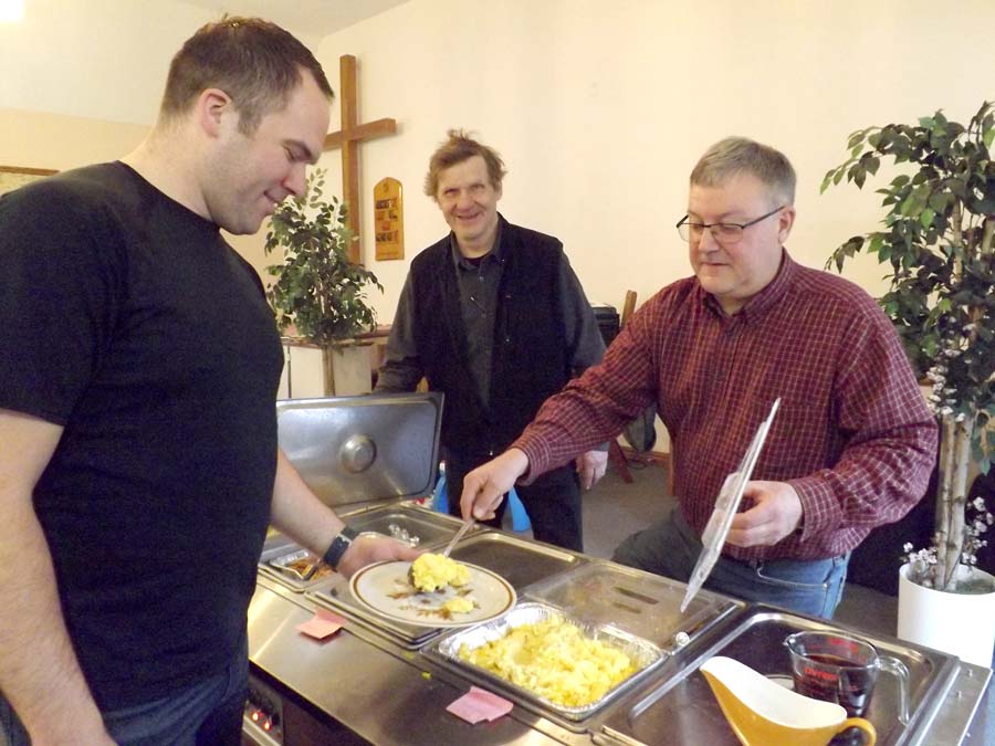 Arthur HUB volunteers hosted a breakfast for local youth programs post image