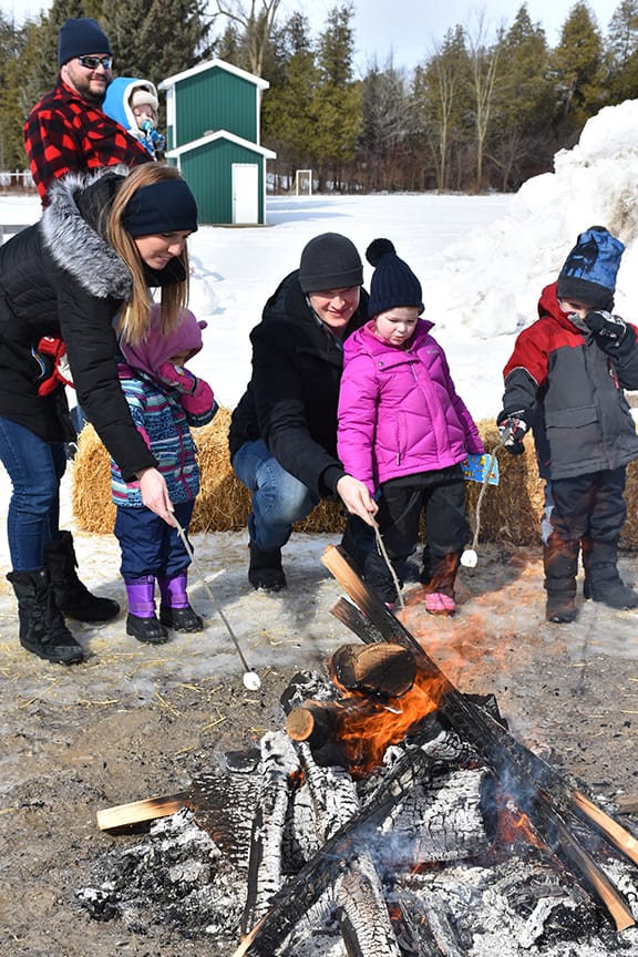 Puslinch Optimist Club hosts Family Day Winter Classic post image