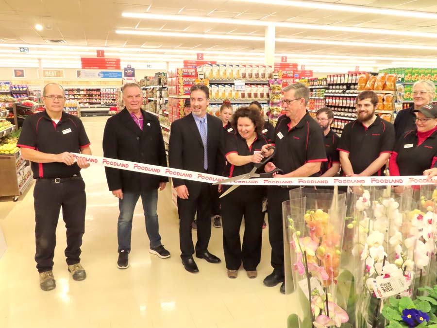 Palmerston’s Foodland Grocery Store held a grand opening on Jan. 30 post image