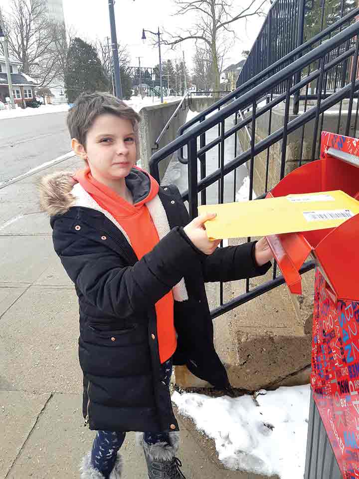 Drayton Heights student donates hair to Chai Lifeline Canada post image