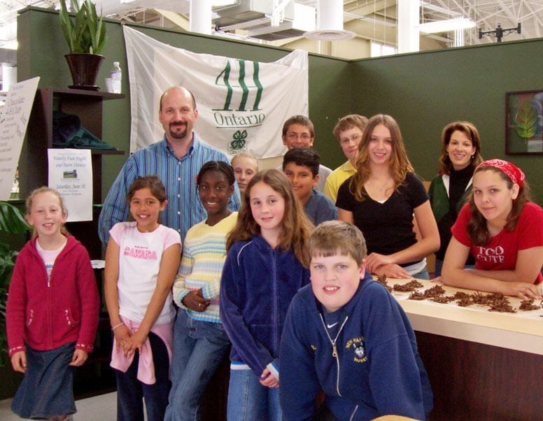 4-H Ontario and Farmers’ Markets Ontario announce new youth partnership to connect with community post image