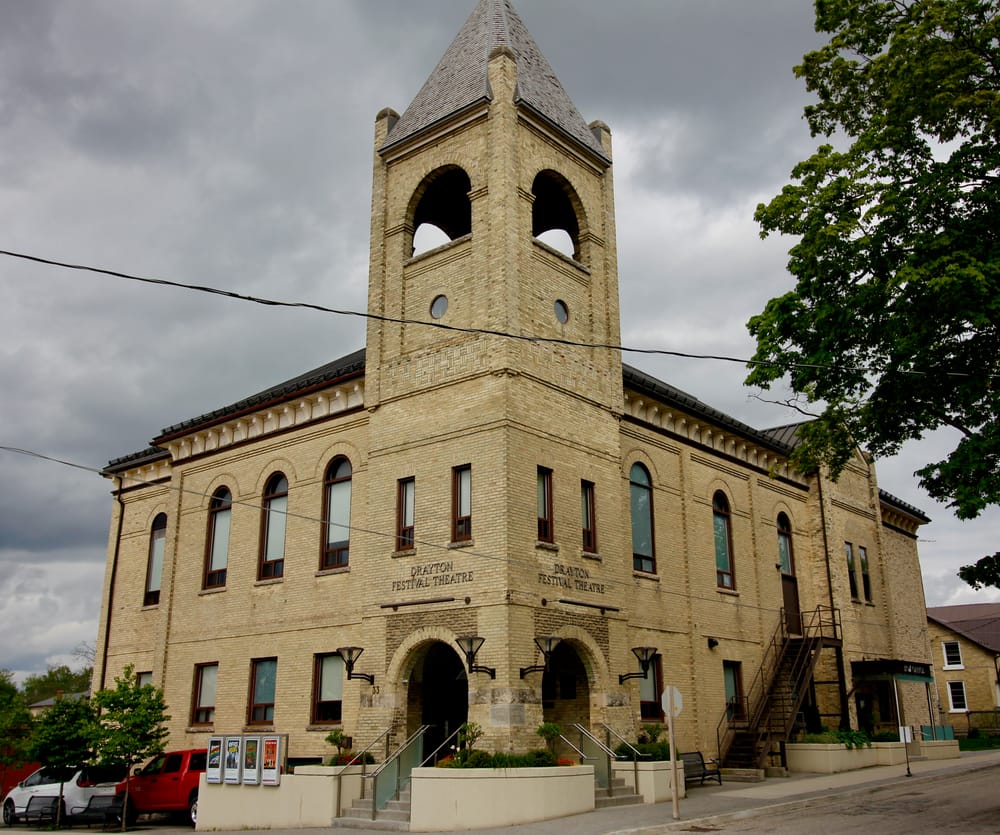 Mapleton Township provides $30,000 to assist Drayton Entertainment post image