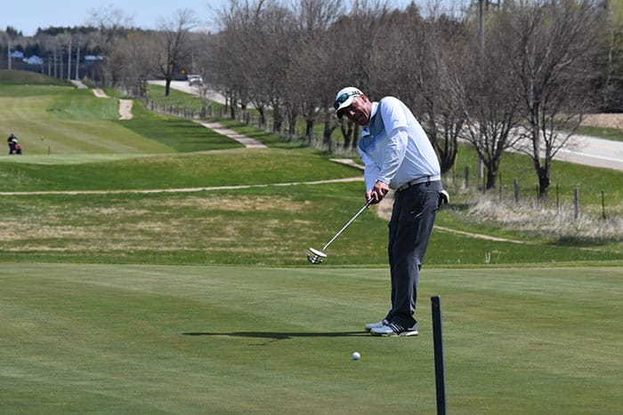 Golfers, horse owners among first to benefit from reopening post image