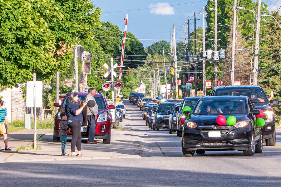 Rockwood Centennial celebrates grads with car parade post image