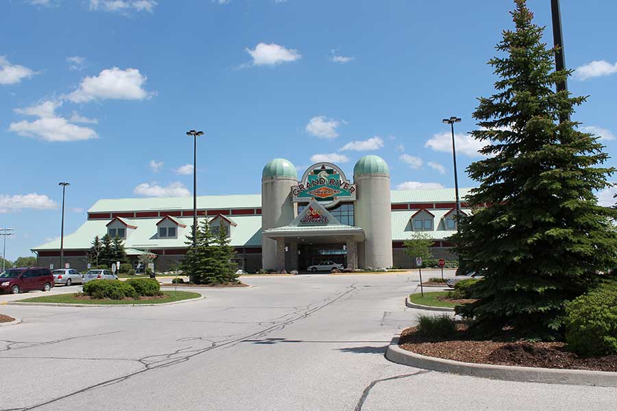 Horse breeders win lawsuit against OLG; government may appeal post image