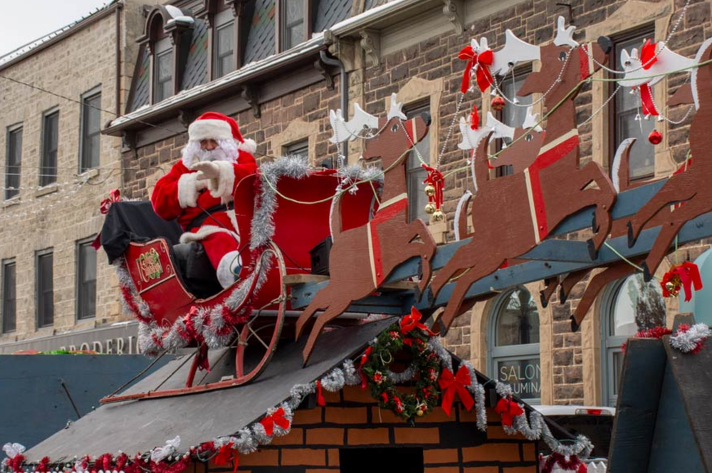 Fergus parade to be replaced with 'Santa Claus Cruise' post image