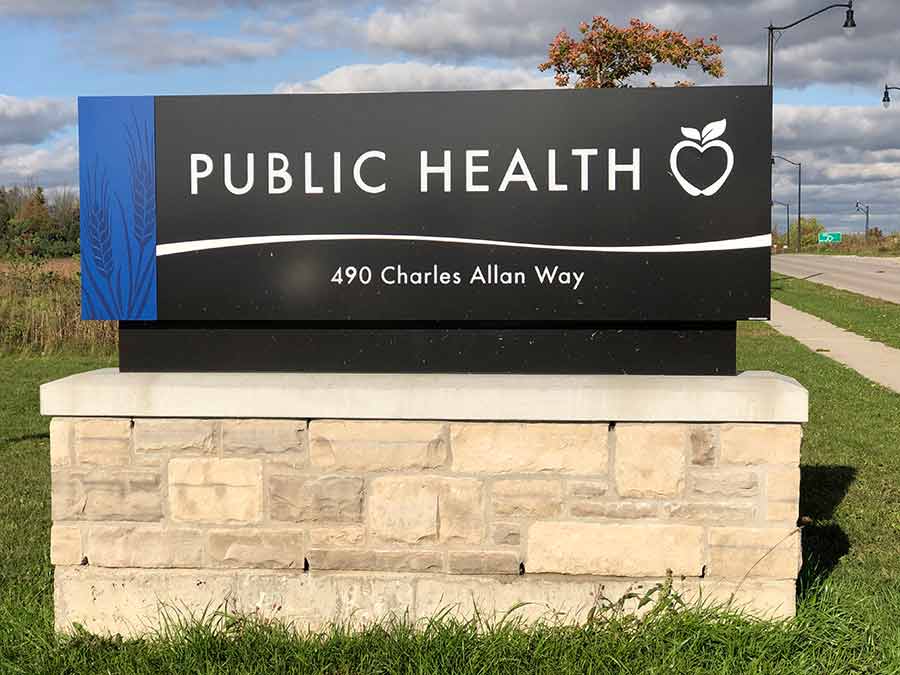 Halt to indoor visiting urged post image