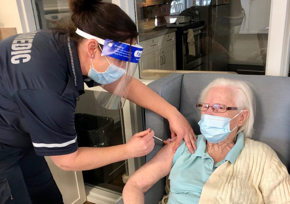 Guelph-Wellington paramedics helping with COVID-19 vaccinations post image