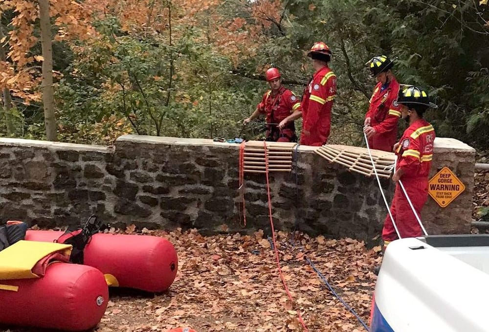Firefighters rescue two kayakers from the Elora Gorge post image