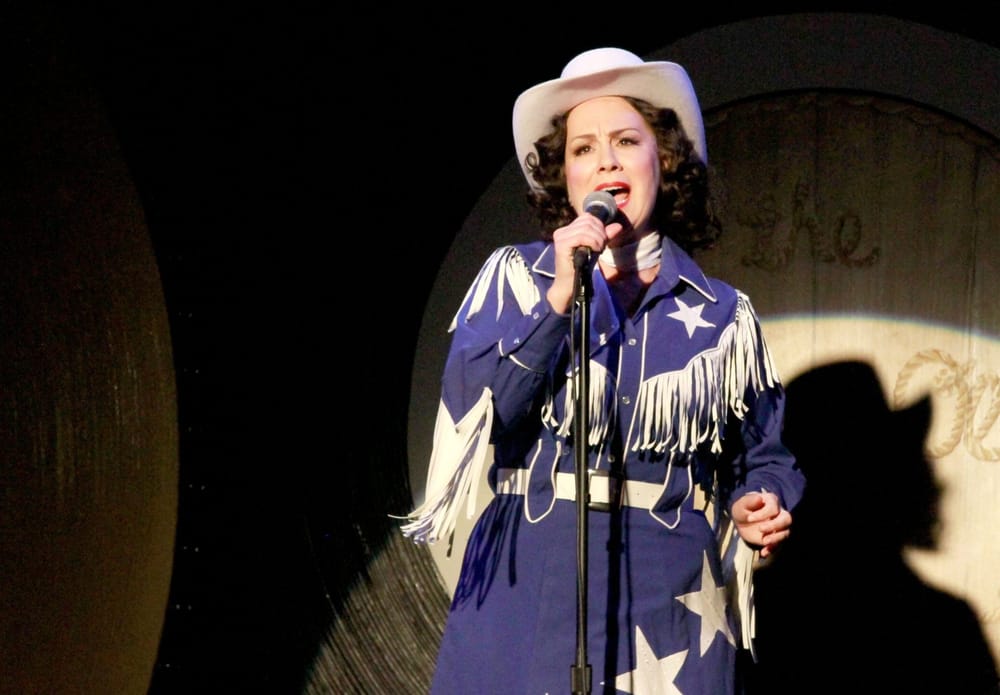 Raise the curtains: live theatre returns to Drayton Entertainment venues Dec. 1 post image