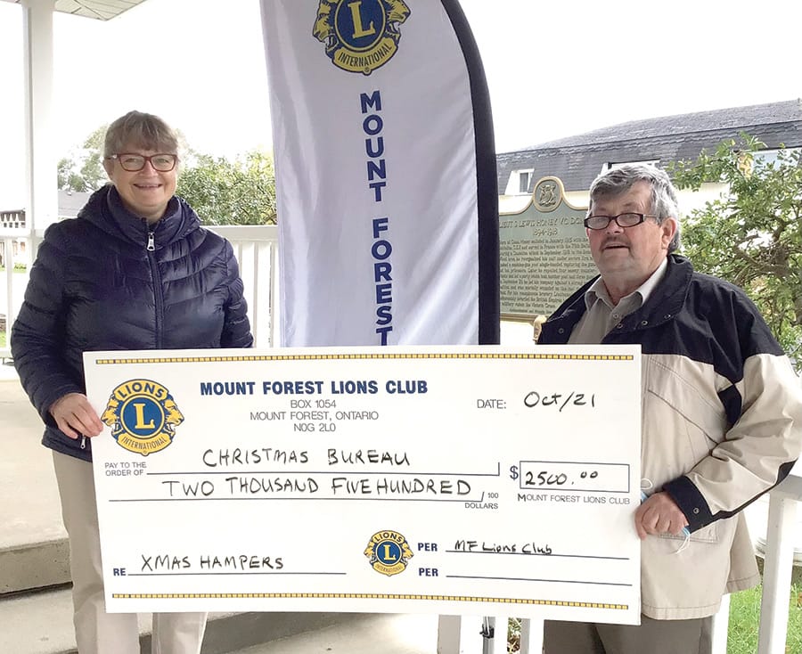 Lions donate $2,500 to Christmas Bureau program post image