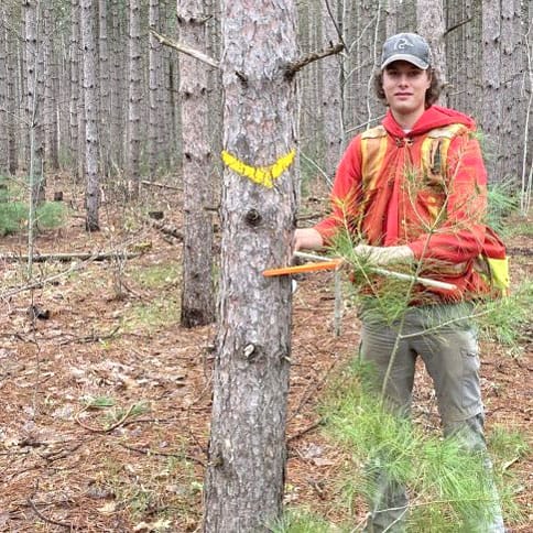 Wellington Heights graduate earns  scholarship from Ducks Unlimited post image