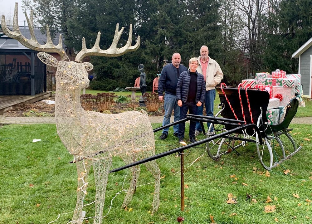 Santa returning to Elora to help raise funds for local church post image