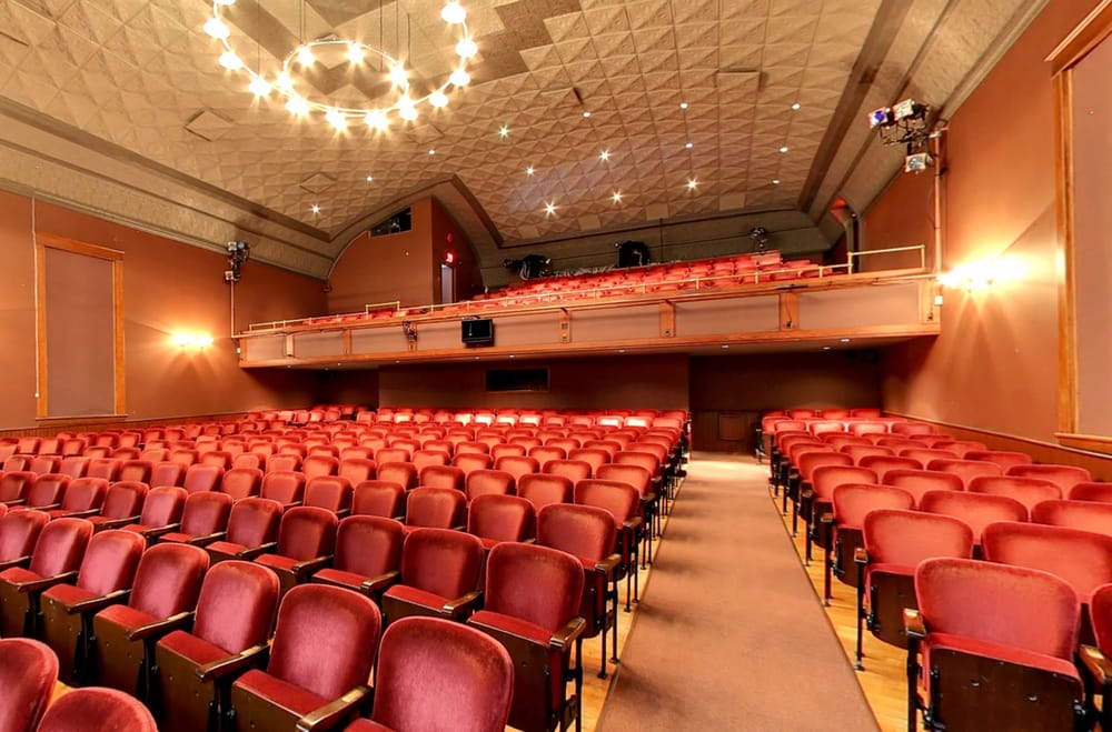 Drayton Entertainment announces return of live theatre to four stages post image