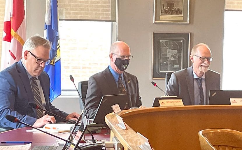 Mapleton approves bylaw to regulate election signs post image