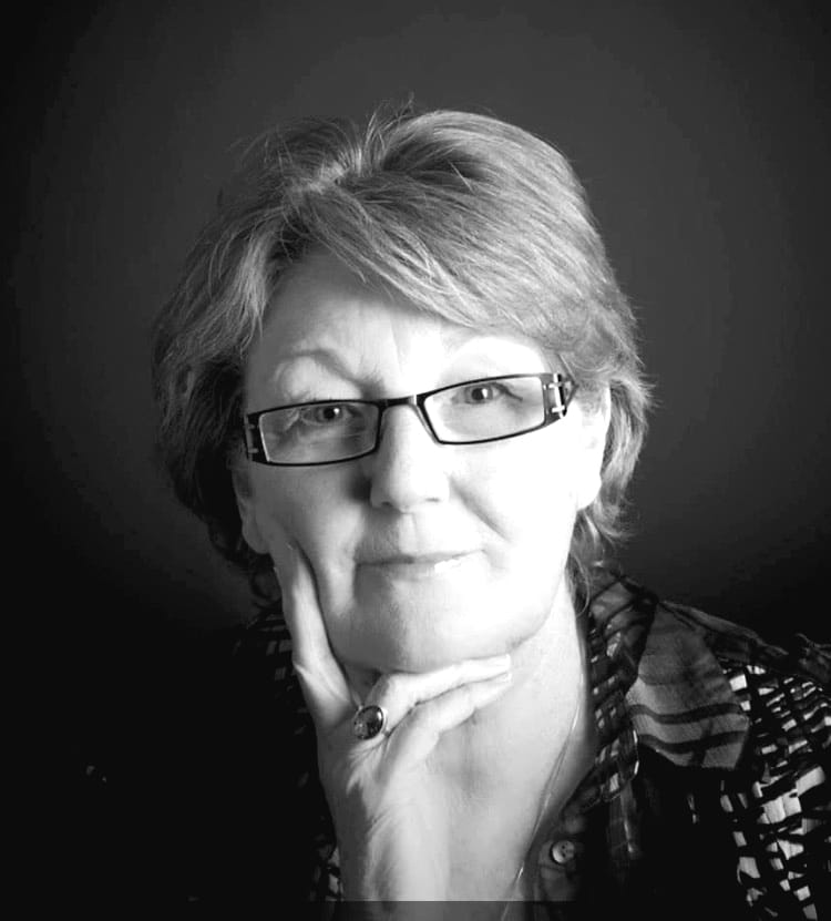 LONCKE, Julia (nee Birbeck) post image