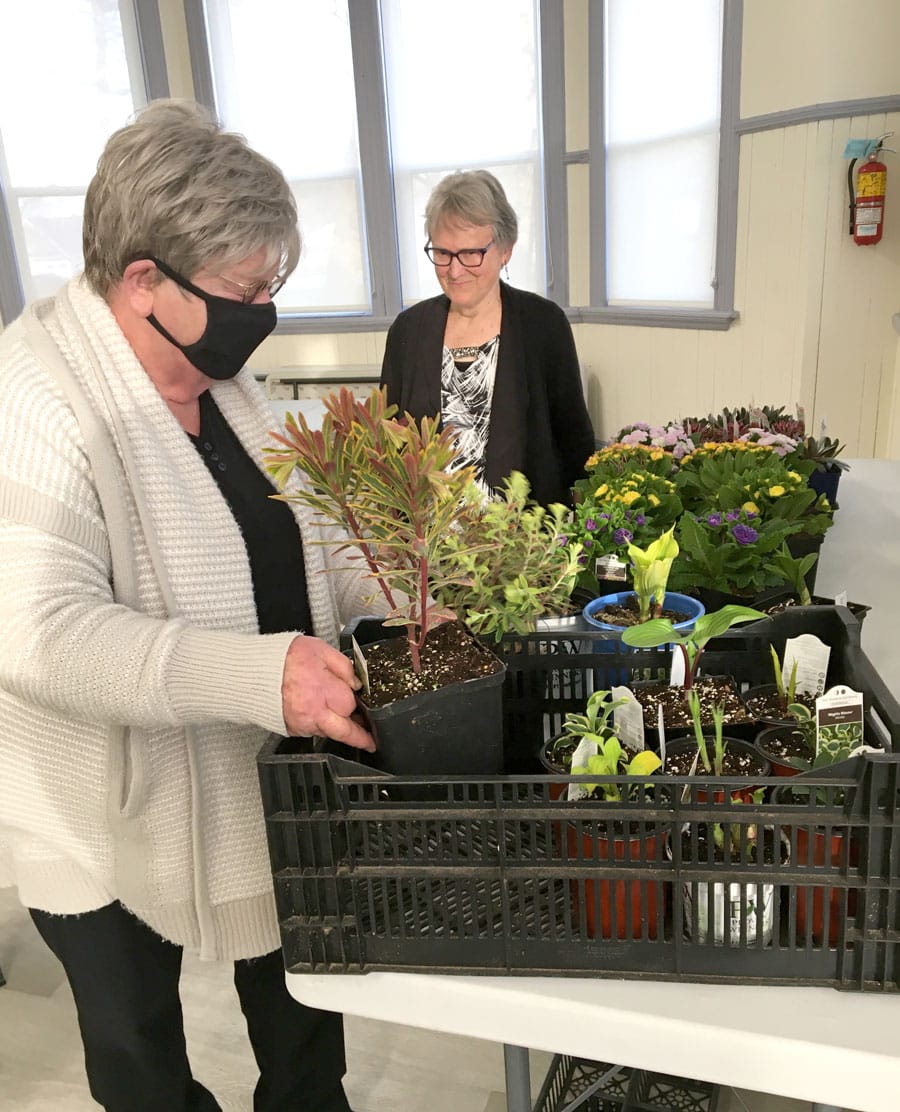 Horticultural society finds success with Think Minto First program post image