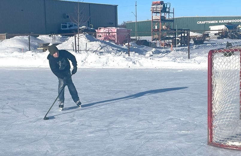 Council ponders future of outdoor ice rink in Drayton post image