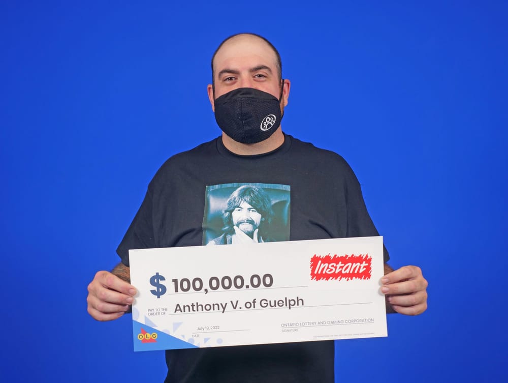 Guelph man wins $100,000 with Instant Triple Play post image
