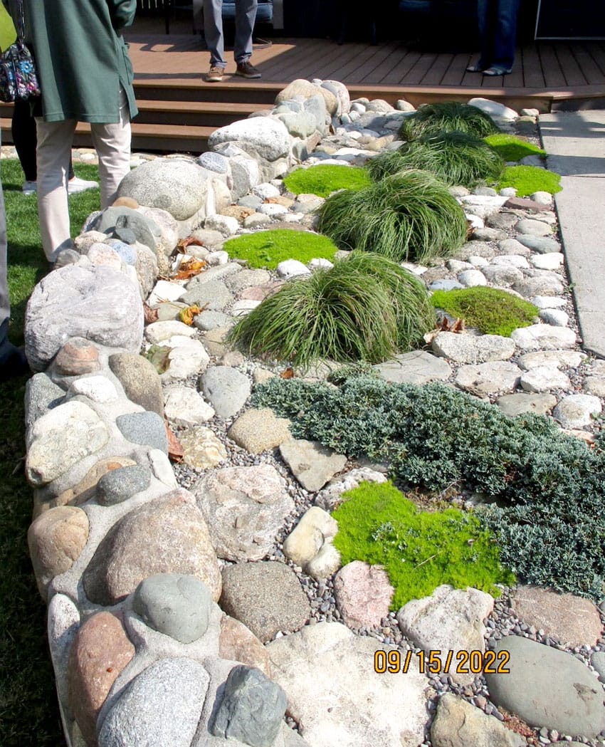 Carry-On Women’s Institute tours local garden contest winners post image