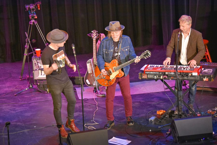 Rock and Roll show a hit at Fergus theatre post image