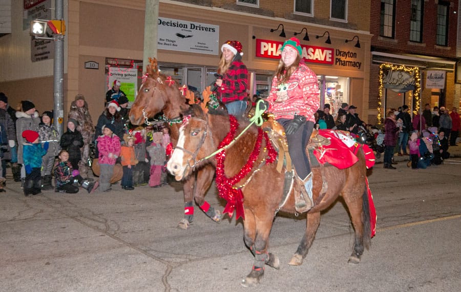 Santa Claus on way to Mapleton for annual parades post image
