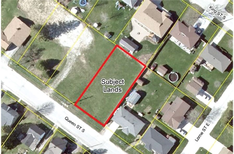 Council conditionally approves minor variance, requires easement post image