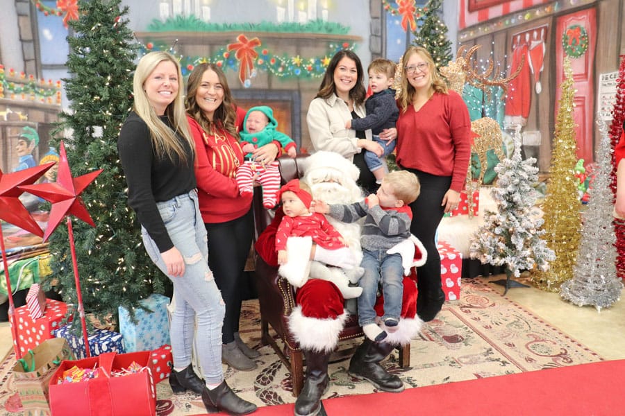 Mount Forest Lions hosted Breakfast with Santa event post image