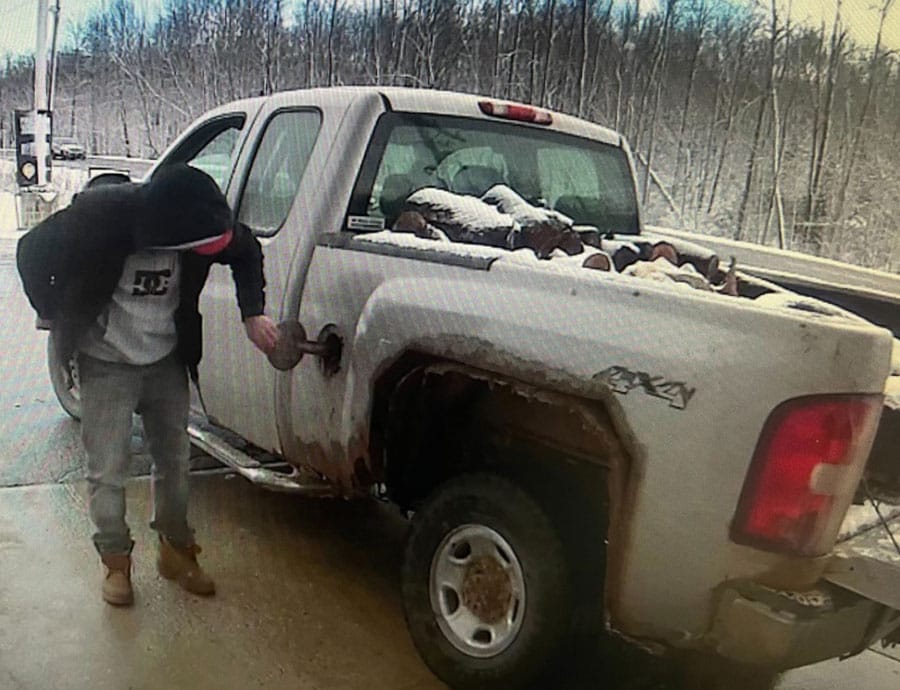 Police seek to identify suspect in Minto gas theft post image