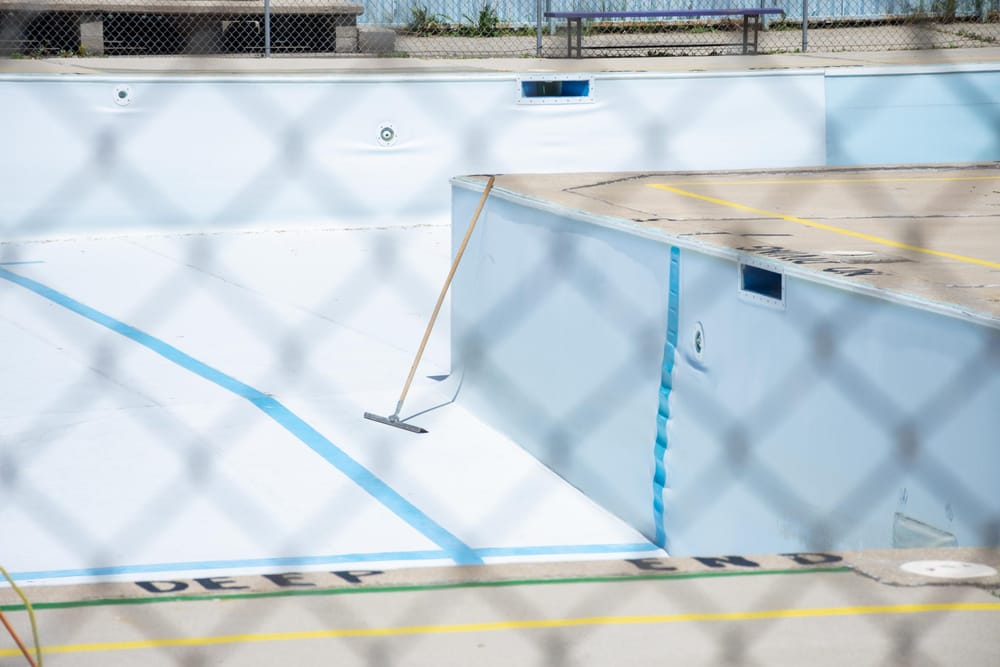 Wellington North council struggles with decision on Mount Forest pool post image