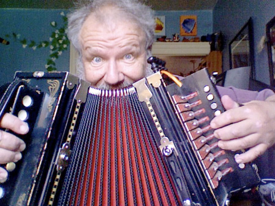 Ian Bell to play Basement Café at Harriston library on April 21 post image