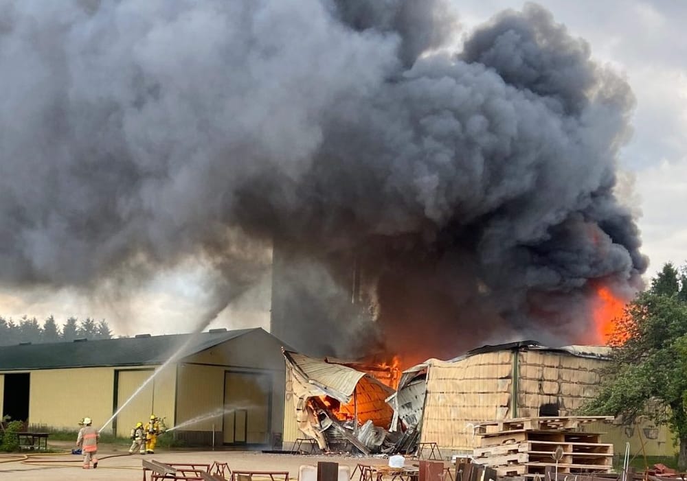 Mapleton volunteer firefighters battle stubborn structure fire post image