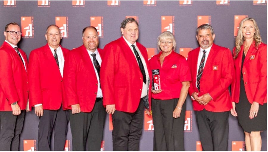 Young’s Home Hardware named Best Home Hardware Building Centre in Central Region post image