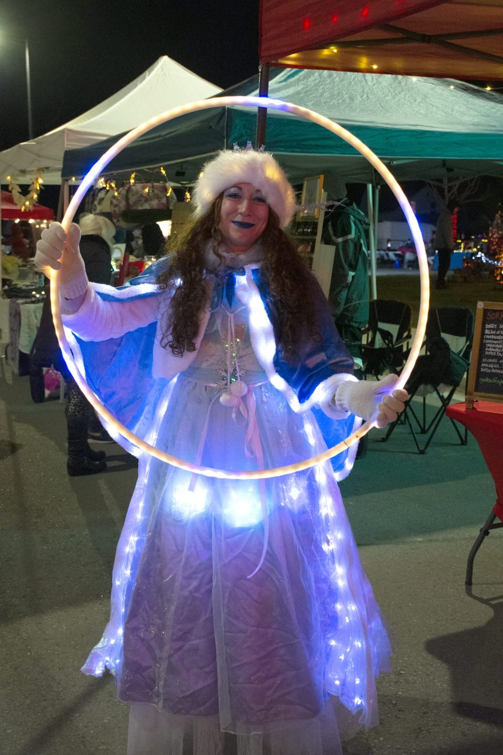 'Christmas in the Street' shopping held in Rotary Celebration Square post image