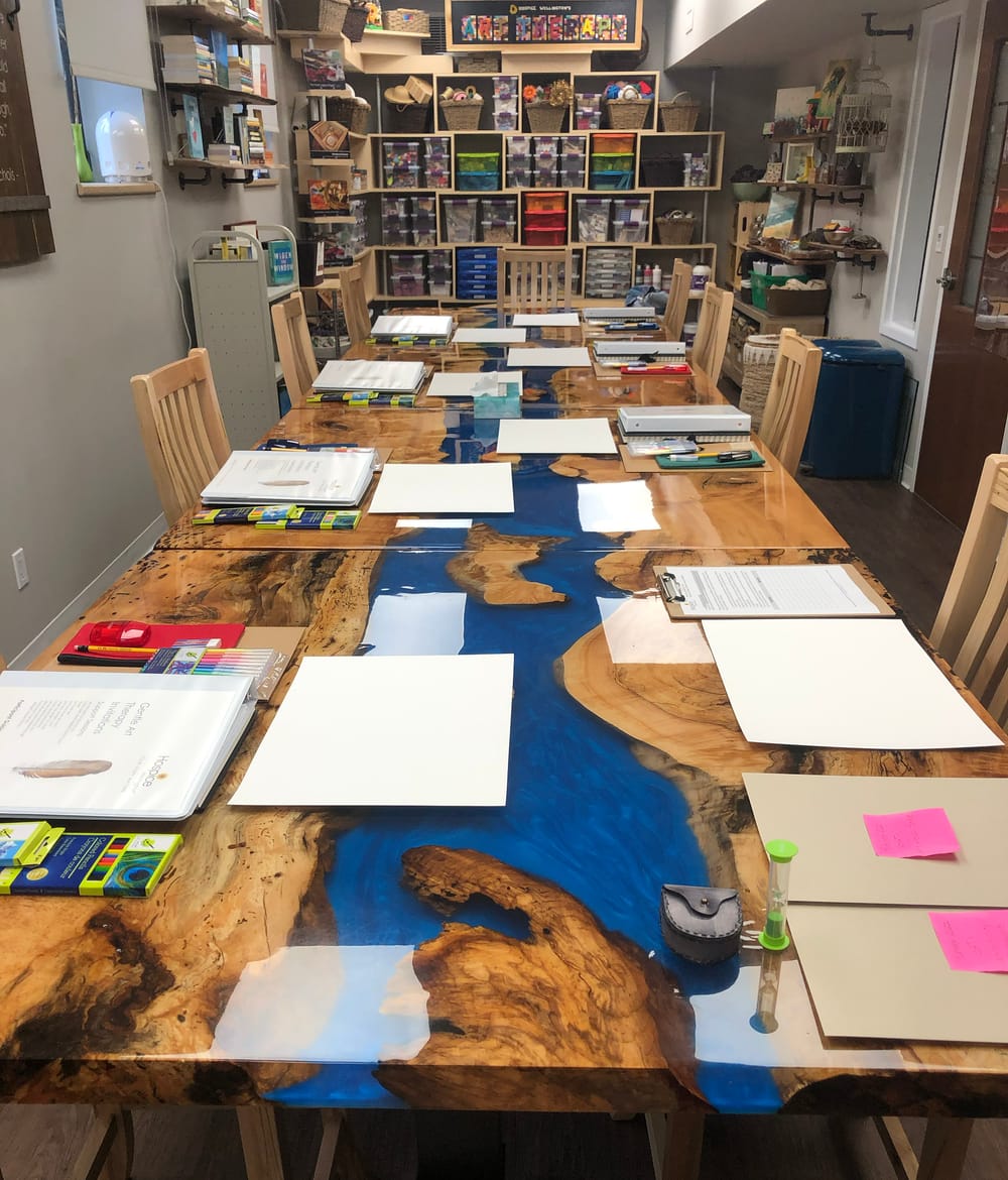 Hospice Wellington to continue art therapy programs in new year post image