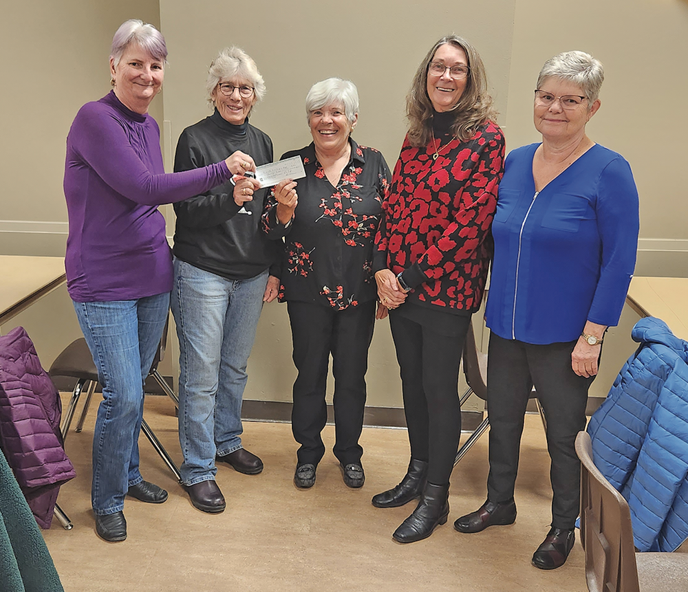 Lions Club donates $3000 from Duck Race post image