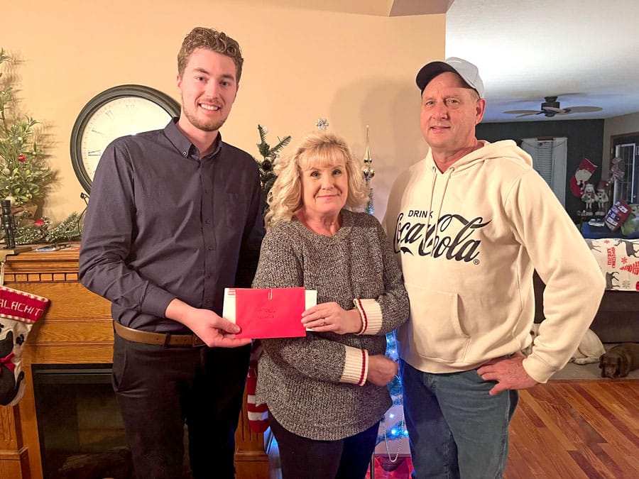 Mount Forest 'Turn on Your Lights' contest winners post image