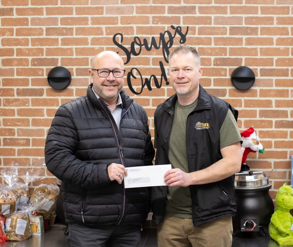 Agrisan donates $20,000 to food bank in Centre Wellington post image
