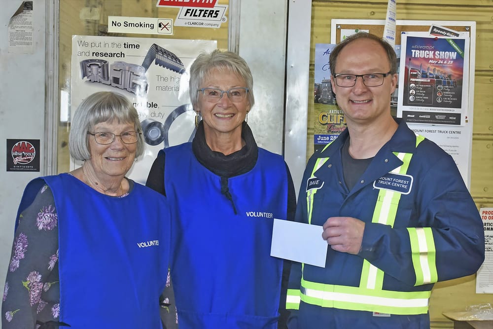 Local business makes donation to Blessings to You Centre post image
