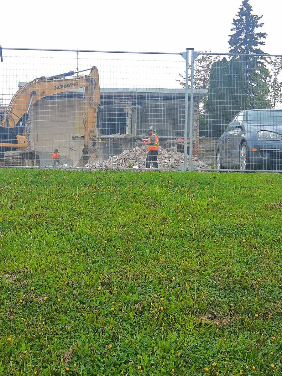 Demolition begins at Legacy Groves hospital post image